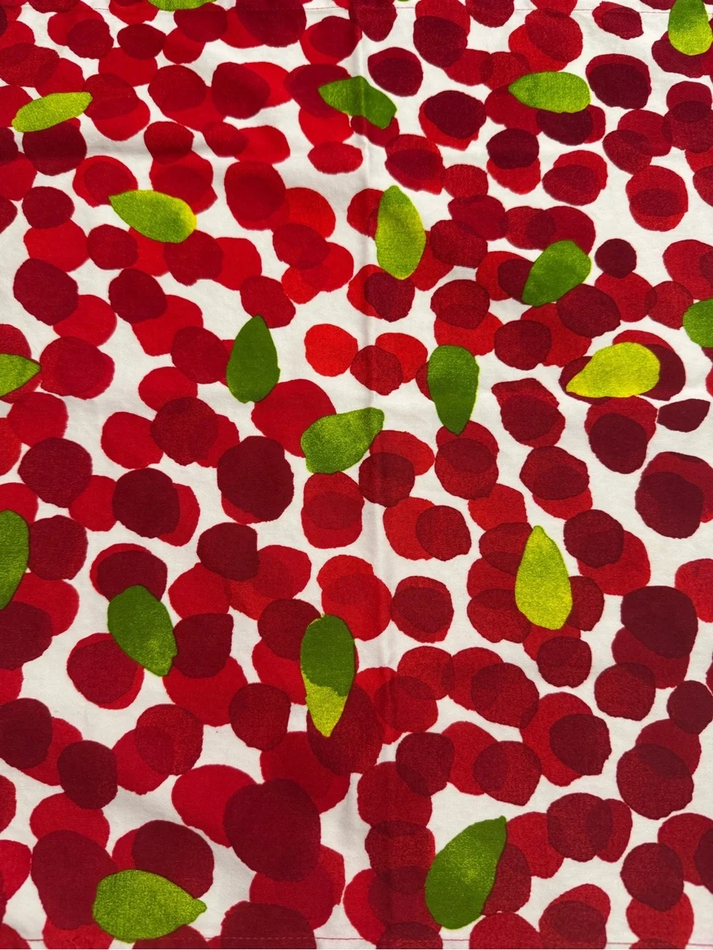 MARIMEKKO MUSTIKKAMAA CRATE &BARREL Set of 6 Napkins